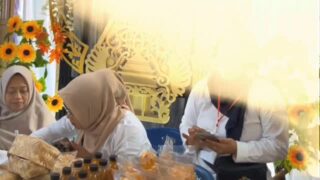Tak semua momen bisa diulang, tapi setiap momen bisa disimpan menjadi kenangan.✨