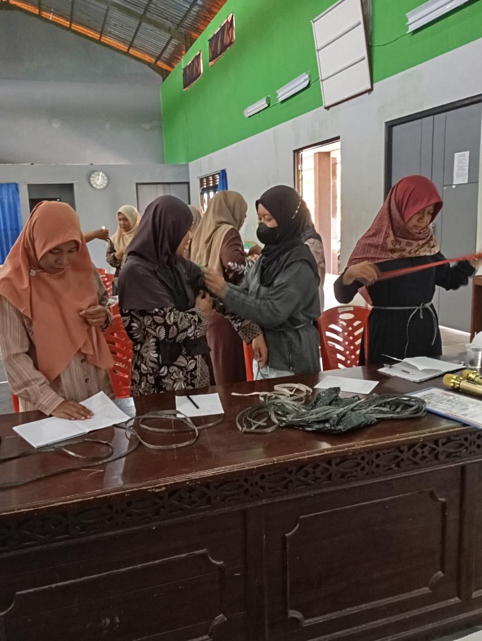 Asah Ketrampilanmu, Buat Pakaianmu Sendiri Dengan Mudah Dan Praktis!